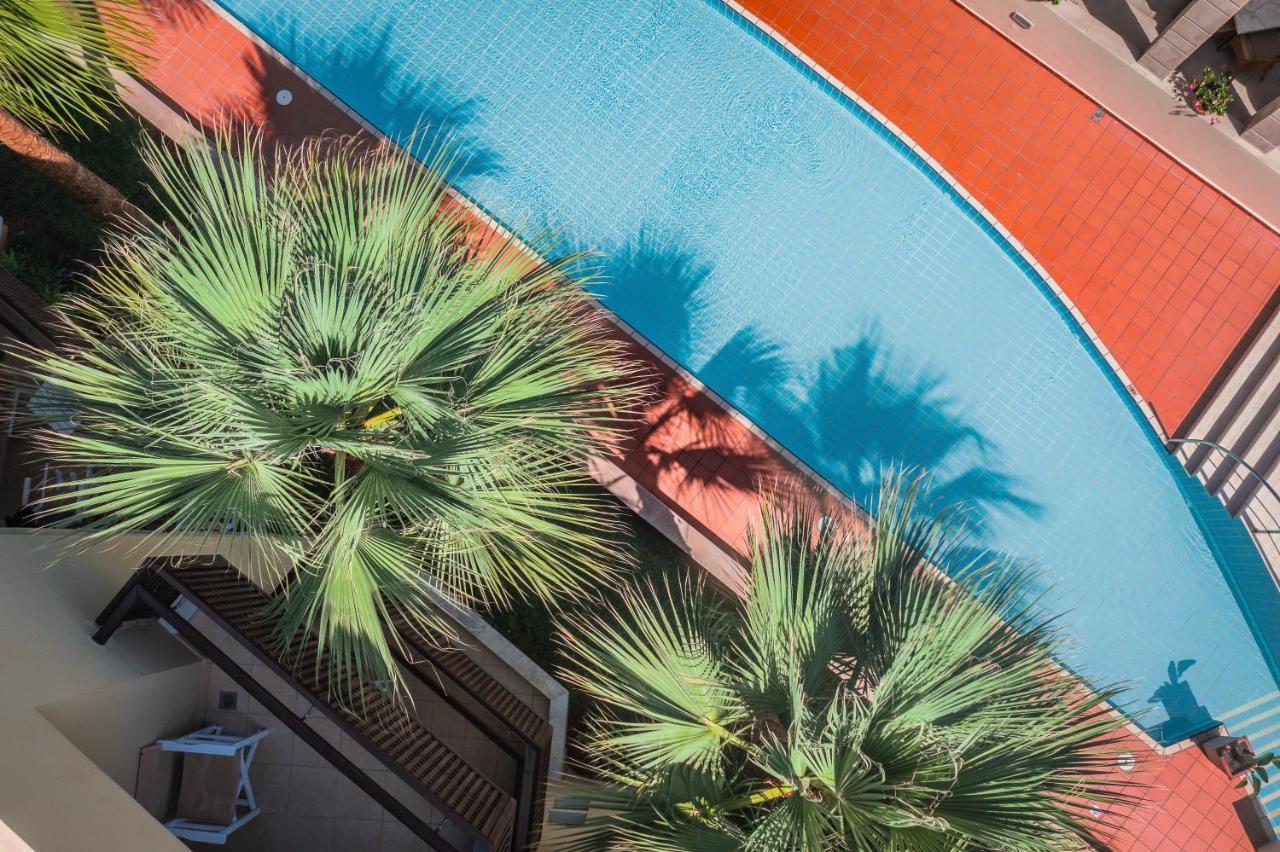 เยียนนูลิส ซานตามารีนา บีช โฮเต็ล Hotel Agia Marina  ภายนอก รูปภาพ