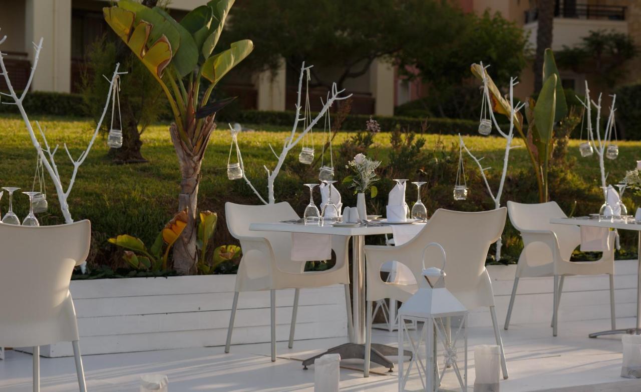 เยียนนูลิส ซานตามารีนา บีช โฮเต็ล Hotel Agia Marina  ภายนอก รูปภาพ