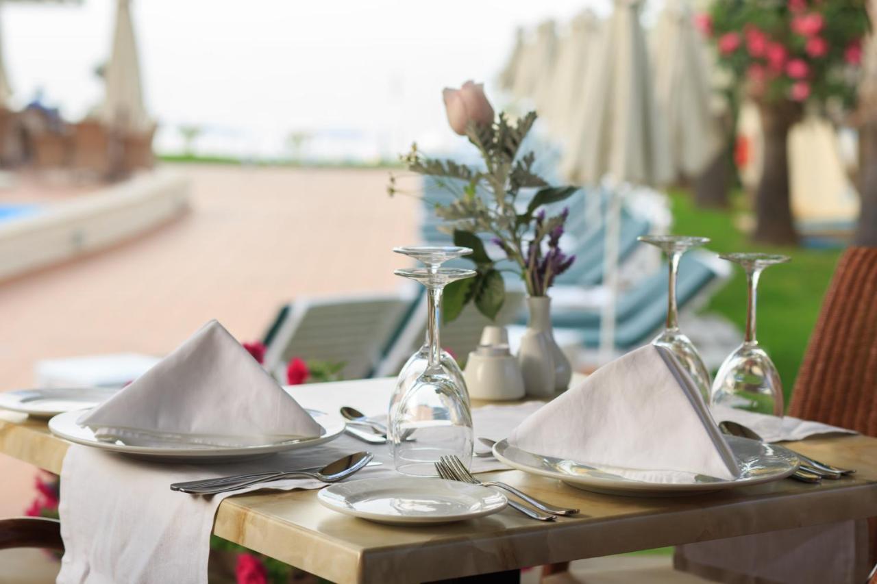 เยียนนูลิส ซานตามารีนา บีช โฮเต็ล Hotel Agia Marina  ภายนอก รูปภาพ